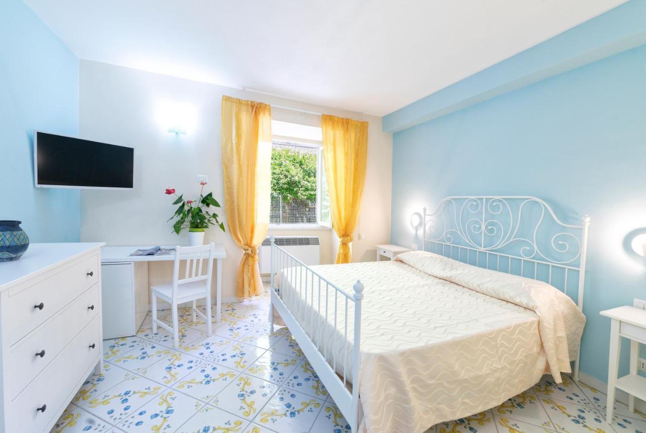 Hotel Il Nespolo Casamicciola Terme Kültér fotó