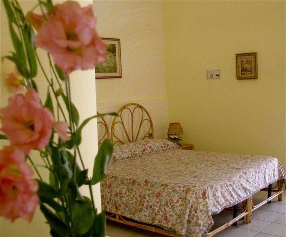 Hotel Il Nespolo Casamicciola Terme Kültér fotó